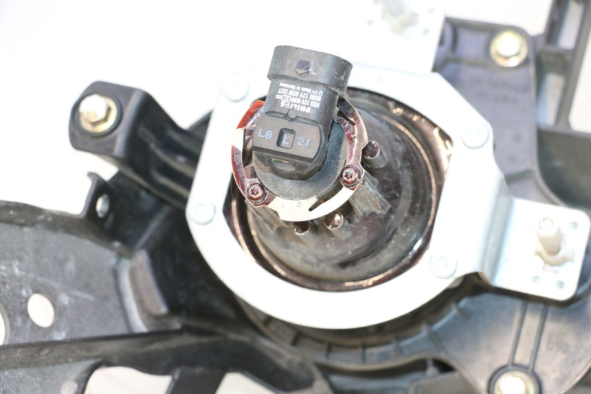 photo de PRZEDNIA LAMPA CAN-AM SPYDER RS 1000 (2008 - 2012) - Widok produktu
