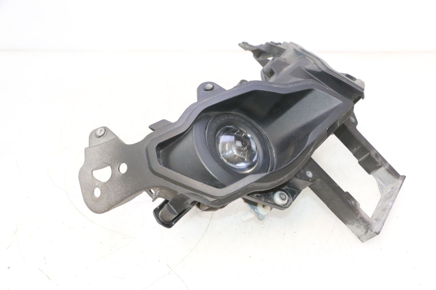 photo de PRZEDNIA LAMPA CAN-AM SPYDER RS 1000 (2008 - 2012) - Struktura - zbliżenie