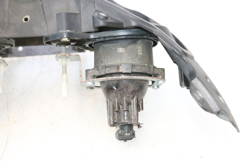 photo de PRZEDNIA LAMPA CAN-AM SPYDER RS 1000 (2008 - 2012) - Widok główny