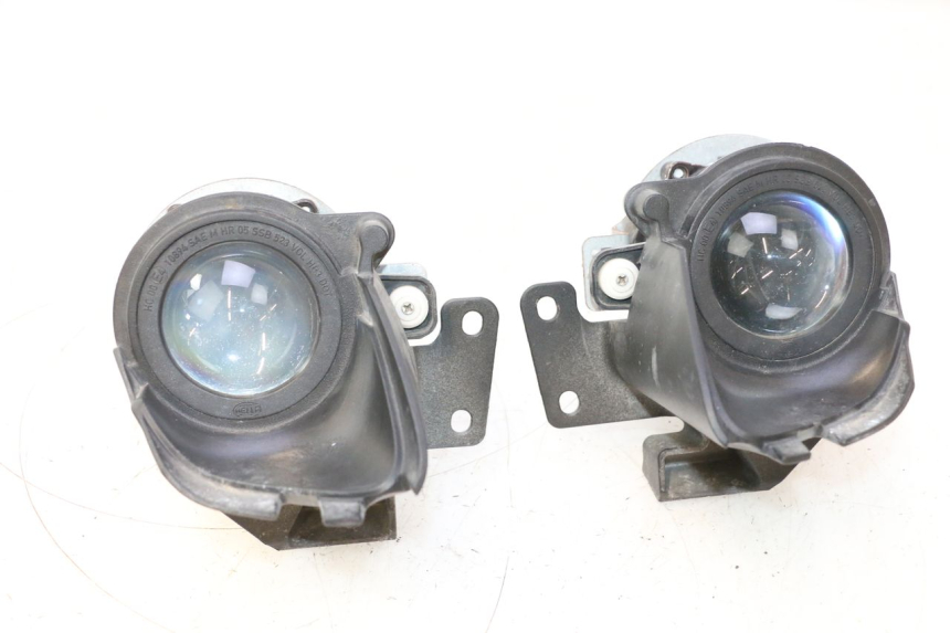 photo de PRZEDNIA LAMPA CAN-AM SPYDER RS 1000 (2008 - 2012) - Inny kąt widzenia