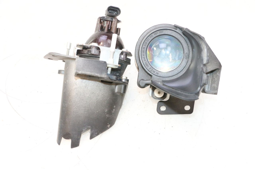 photo de PRZEDNIA LAMPA CAN-AM SPYDER RS 1000 (2008 - 2012) - Inny kąt widzenia