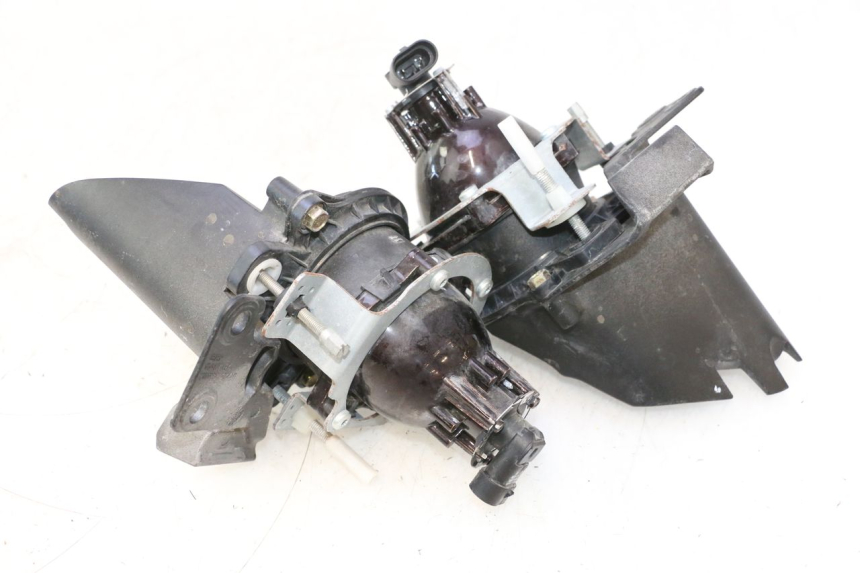 photo de PRZEDNIA LAMPA CAN-AM SPYDER RS 1000 (2008 - 2012) - Widok ogólny