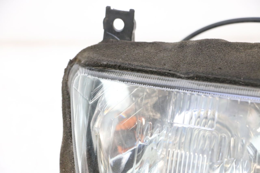 photo de PRZEDNIA LAMPA HONDA ST PAN EUROPEAN 1100 (1990 - 2002) - Zbliżenie techniczne