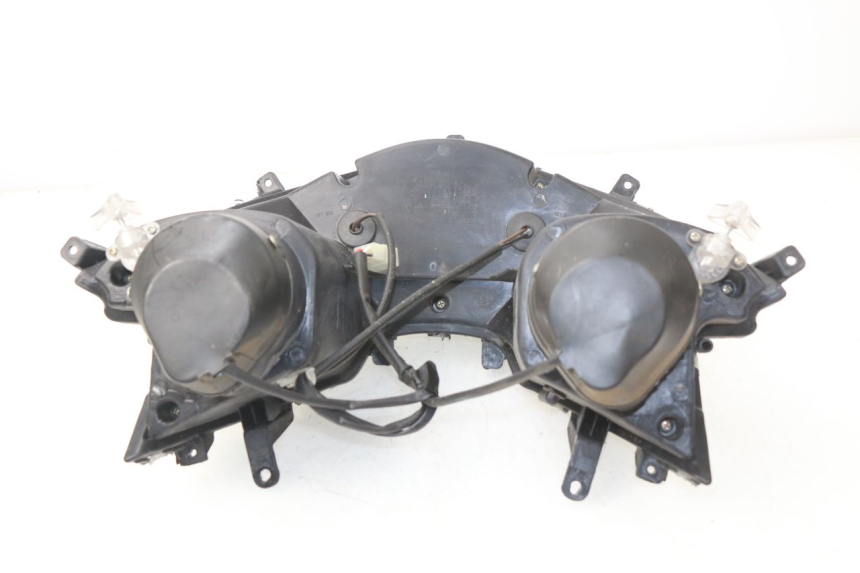 photo de REFLEKTOR PRZEDNI RAZZO STEED 125 (2012 - 2018) - Inny kąt widzenia