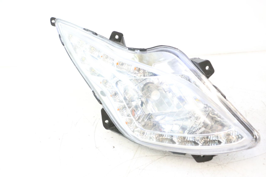 photo de PRZEDNIA LAMPA VASTRO STREET S 50 (2016 - 2021) - Alternatywny kąt