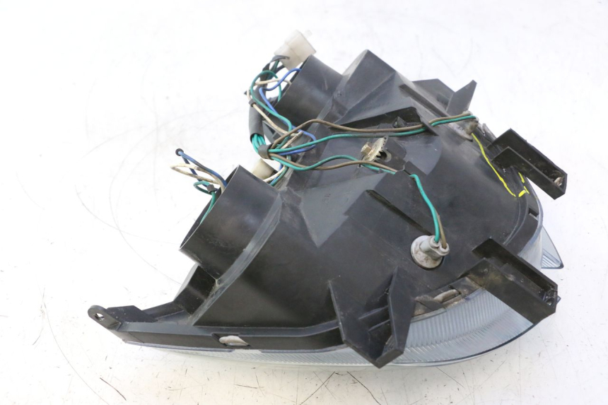 photo de PRZEDNIA LAMPA KYMCO SUPER 8 2T 50 (2007 - 2013) - Szczegóły charakterystyczne