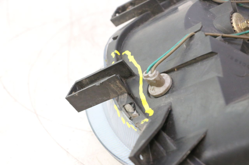 photo de PRZEDNIA LAMPA KYMCO SUPER 8 2T 50 (2007 - 2013) - Kontrola wizualna