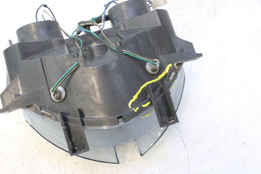 photo de PRZEDNIA LAMPA KYMCO SUPER 8 2T 50 (2007 - 2013) - Widok profilu
