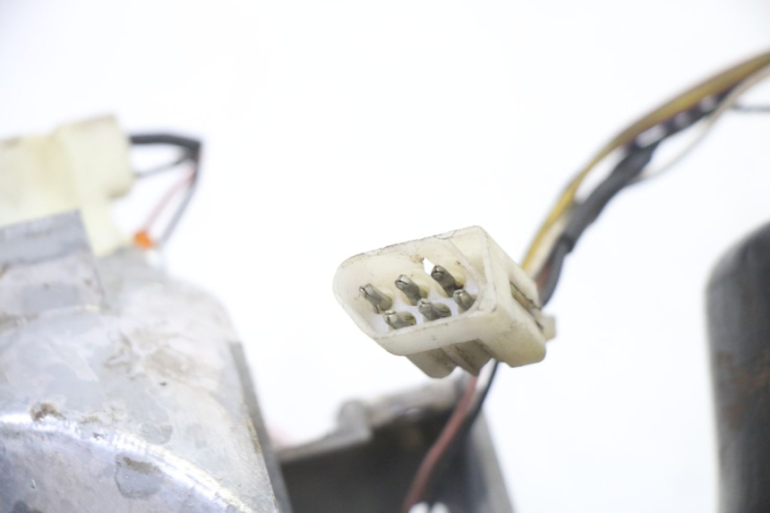 photo de REFLEKTOR PRZEDNI PIAGGIO SUPER LX 125 (2000 - 2003) - Stan powierzchni