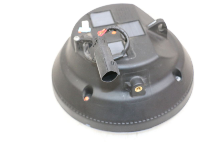 photo de REFLEKTOR PRZEDNI HUSQVARNA SVARTPILEN 401 (2018 - 2023) - Inny kąt widzenia