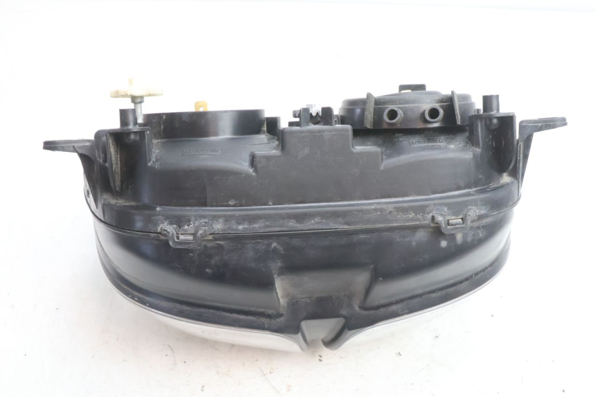 photo de REFLEKTOR PRZEDNI YAMAHA TDM ABS 900 (2002 - 2014) - Zbliżenie techniczne