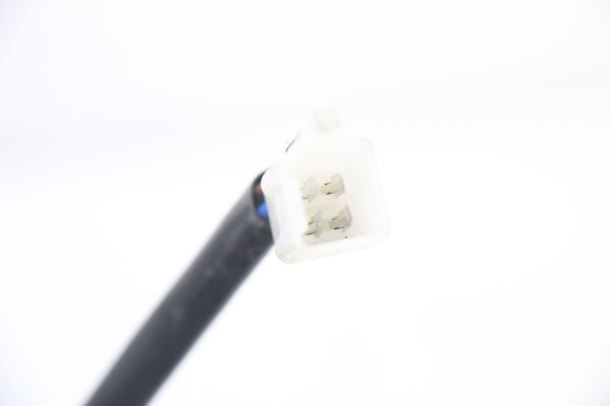 photo de REFLEKTOR PRZEDNI UNIVERSAL BIKE ZN50QT-11B 50 (2018 - 2021) - Punkty mocowania