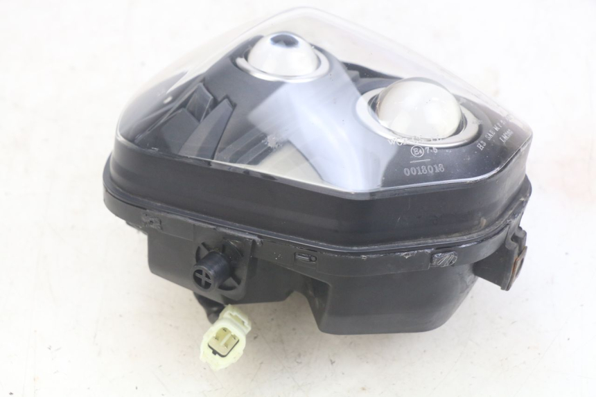 photo de REFLEKTOR PRZEDNI MOTRAC URBAN 4T 50 (2016 - 2024) - Szczegóły charakterystyczne