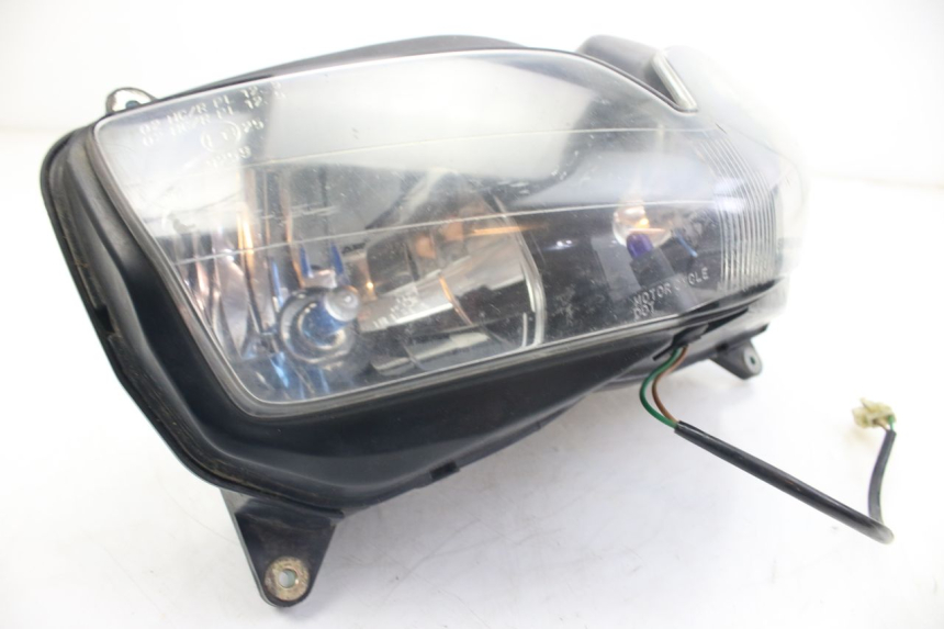 photo de REFLEKTOR PRZEDNI HONDA VFR FI RC46 800 (1998 - 2001) - Zbliżenie techniczne