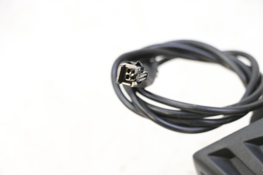 photo de REFLEKTOR PRZEDNI DUALTRON VICTOR LIMITED 1 - Zoom stanu zużycia