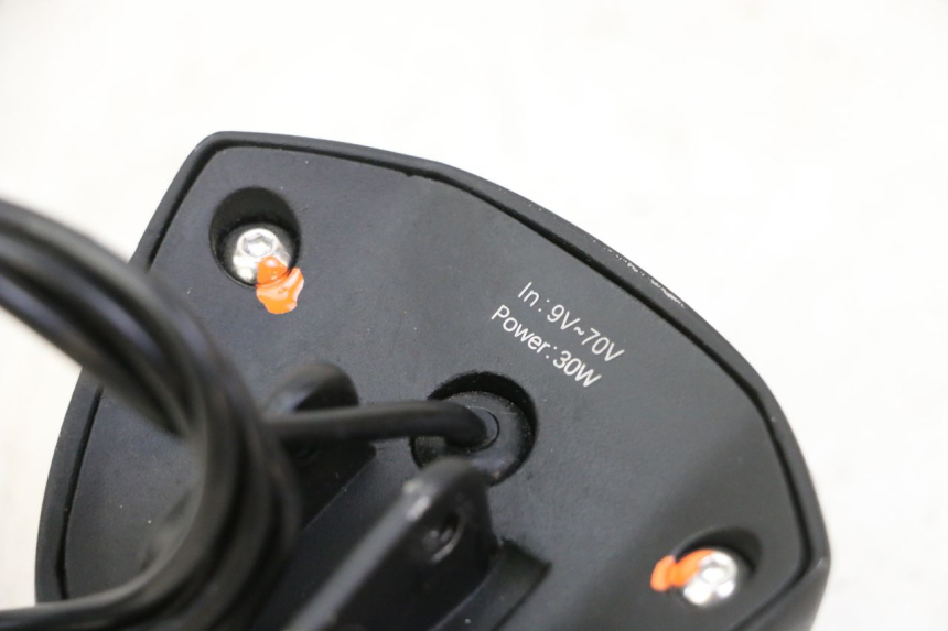 photo de REFLEKTOR PRZEDNI DUALTRON VICTOR LIMITED 1 - Zbliżenie techniczne