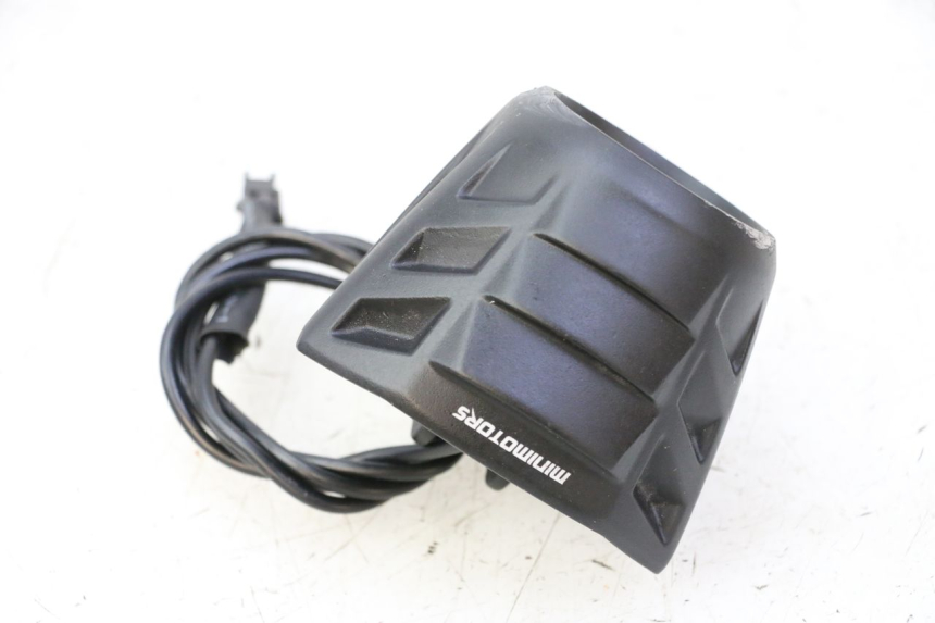 photo de REFLEKTOR PRZEDNI DUALTRON VICTOR LIMITED 1 - Punkty mocowania