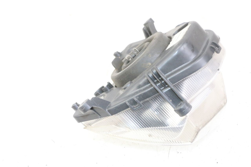 photo de REFLEKTOR PRZEDNI PEUGEOT VIVACITY NEW 4T 50 (2008 - 2017) - Szczegół części