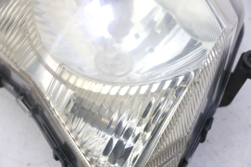 photo de REFLEKTOR PRZEDNI PEUGEOT VIVACITY NEW 4T 50 (2008 - 2017) - Punkty mocowania