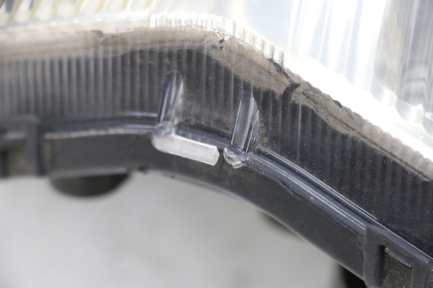 photo de REFLEKTOR PRZEDNI PEUGEOT VIVACITY NEW 4T 50 (2008 - 2017) - Oznaczenia i referencje