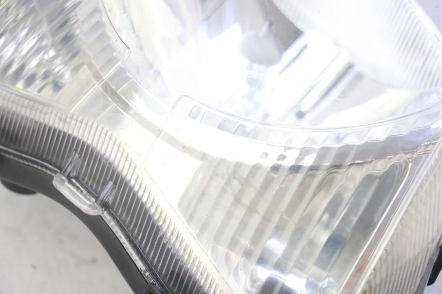 photo de REFLEKTOR PRZEDNI PEUGEOT VIVACITY NEW 4T 50 (2008 - 2017) - Punkty mocowania