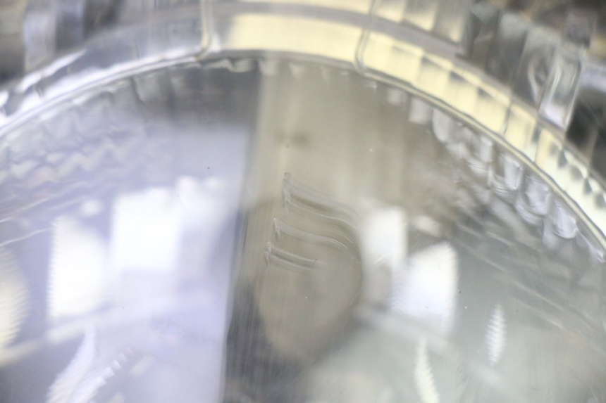 photo de REFLEKTOR PRZEDNI PEUGEOT VIVACITY NEW 4T 50 (2008 - 2017) - Zoom stanu zużycia