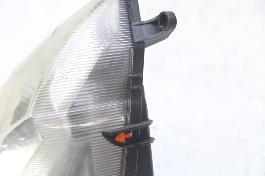 photo de REFLEKTOR PRZEDNI PEUGEOT VIVACITY 125 (2010 - 2017) - Punkty mocowania