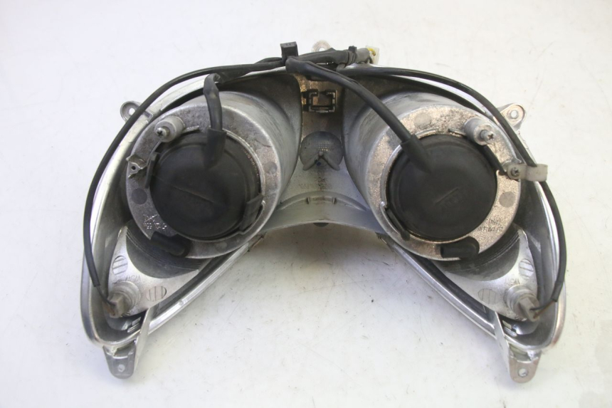 photo de REFLEKTOR PRZEDNI YAMAHA X-CITY XCITY 125 (2007 - 2013) - Stan powierzchni