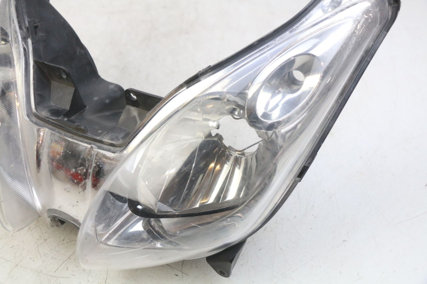 photo de REFLEKTOR PRZEDNI YAMAHA XMAX X-MAX 125 (2006 - 2009) - Widok ogólny