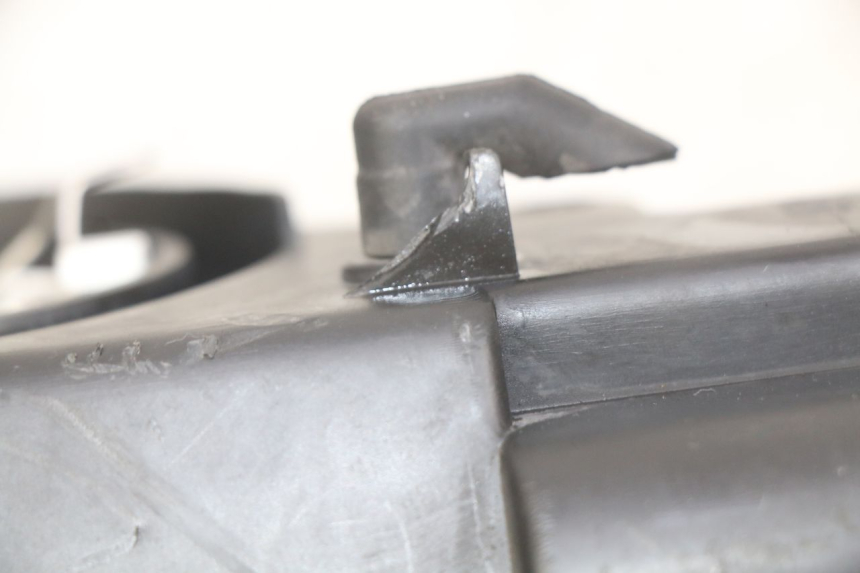 photo de REFLEKTOR PRZEDNI YAMAHA XMAX X-MAX 125 (2006 - 2009) - Część sprawdzona