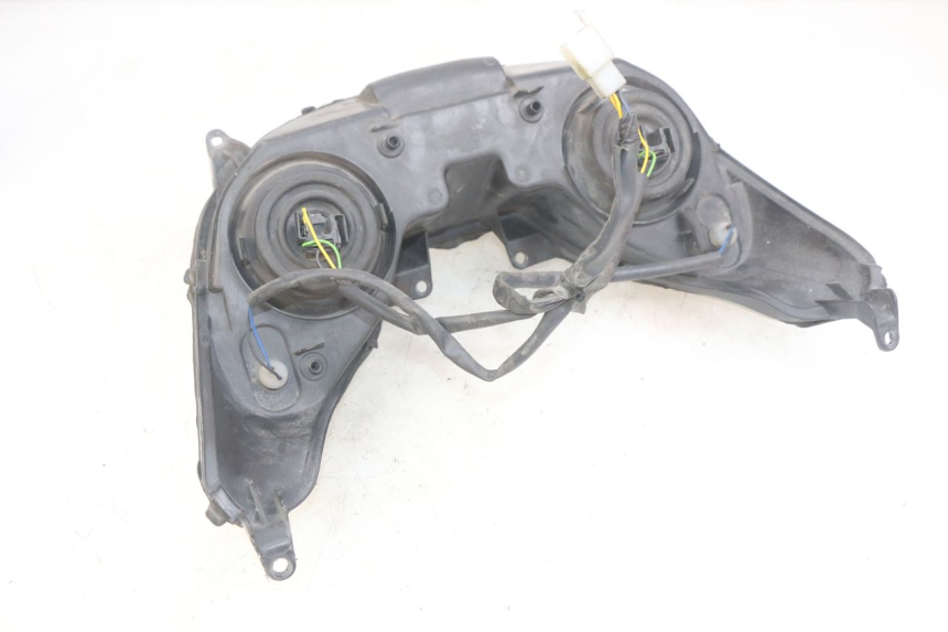 photo de REFLEKTOR PRZEDNI YAMAHA XMAX X-MAX 125 (2006 - 2009) - Zbliżenie techniczne