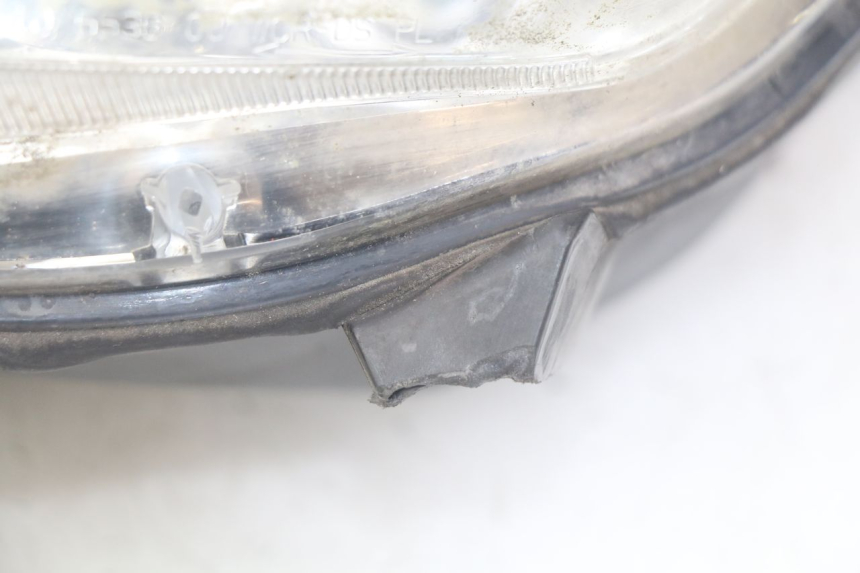 photo de REFLEKTOR PRZEDNI YAMAHA XMAX X-MAX 125 (2006 - 2009) - Widok ogólny