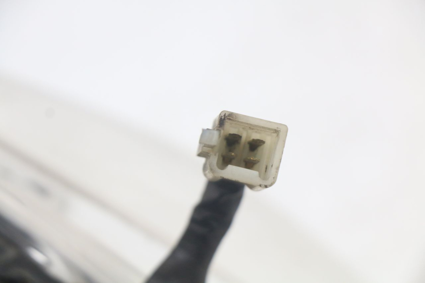 photo de REFLEKTOR PRZEDNI YAMAHA XMAX X-MAX 125 (2006 - 2009) - Stan powierzchni