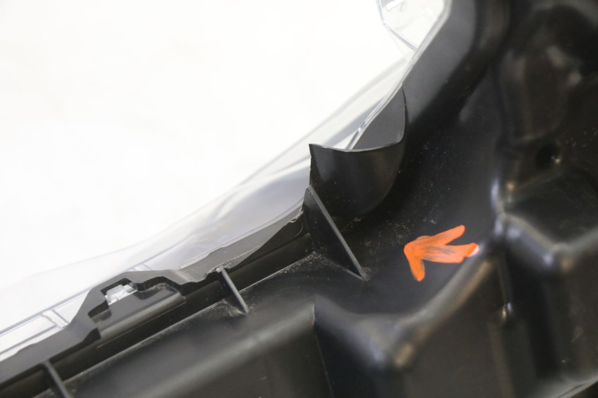 photo de REFLEKTOR PRZEDNI YAMAHA XMAX X-MAX 125 (2021 - 2025) - Widok ogólny