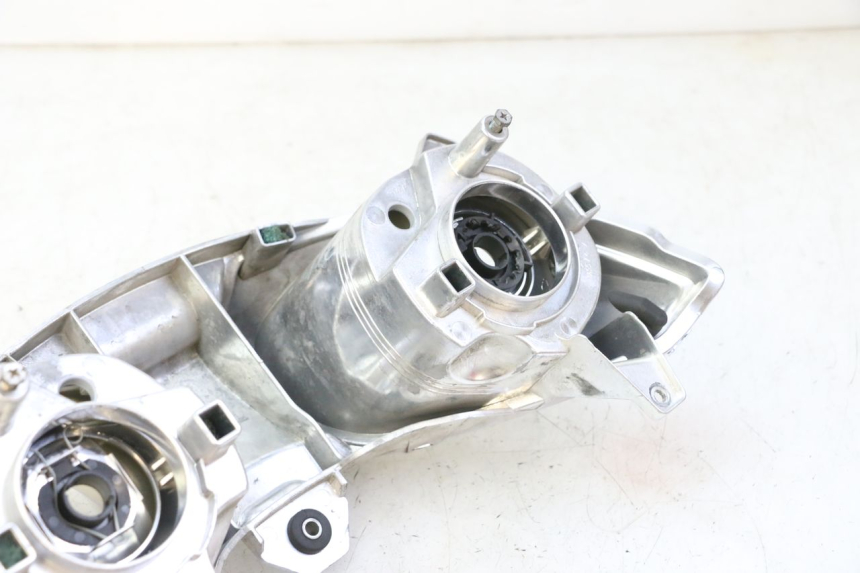 photo de REFLEKTOR PRZEDNI YAMAHA X-MAX XMAX 125 (2010 - 2013) - Część sprawdzona