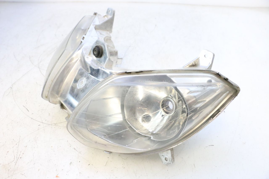 photo de REFLEKTOR PRZEDNI YAMAHA X-MAX XMAX 125 (2010 - 2013) - Zoom stanu zużycia