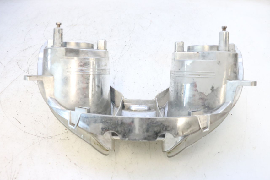 photo de REFLEKTOR PRZEDNI YAMAHA X-MAX XMAX 125 (2010 - 2013) - Zbliżenie techniczne