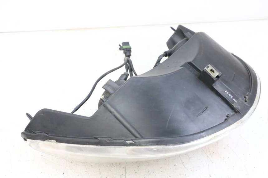 photo de REFLEKTOR PRZEDNI PIAGGIO X8 125 (2004 - 2007) - Szczegół części