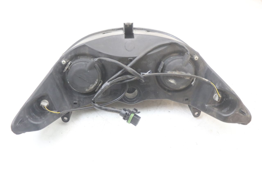 photo de REFLEKTOR PRZEDNI PIAGGIO XEVO - X EVO 125 (2007 - 2017) - Stan powierzchni