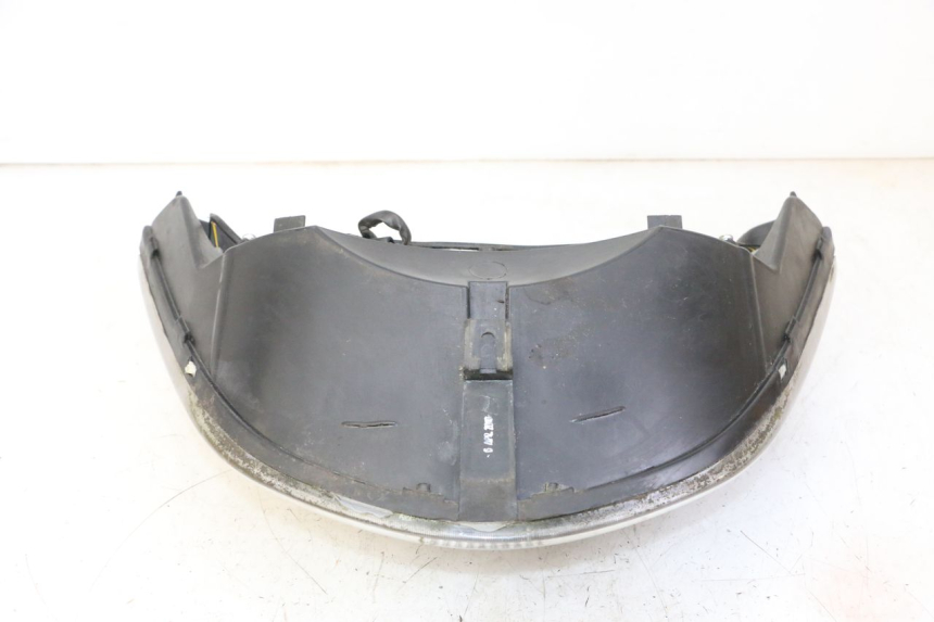 photo de REFLEKTOR PRZEDNI PIAGGIO XEVO - X EVO 125 (2007 - 2017) - Inny kąt widzenia