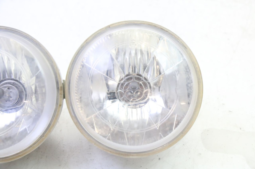 photo de REFLEKTOR PRZEDNI YAMAHA YFM GRIZZLY 550 (2008 - 2015) - Inny kąt widzenia