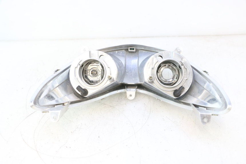 photo de REFLEKTOR PRZEDNI YAMAHA YP MAJESTY 125 (2007 - 2010) - Zbliżenie techniczne