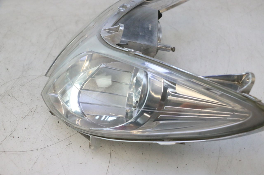 photo de REFLEKTOR PRZEDNI YAMAHA YP MAJESTY 125 (2007 - 2010) - Część sprawdzona
