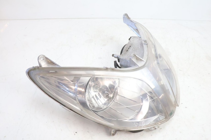 photo de REFLEKTOR PRZEDNI YAMAHA YP MAJESTY 125 (2007 - 2010) - Inny kąt widzenia