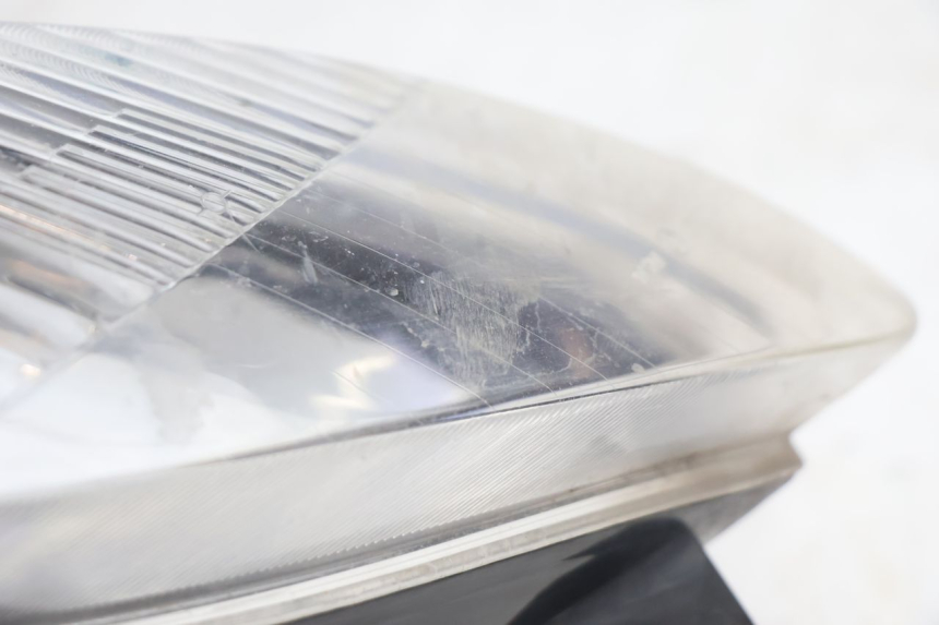 photo de REFLEKTOR PRZEDNI YAMAHA YP MAJESTY 125 (2002 - 2006) - Inny kąt widzenia