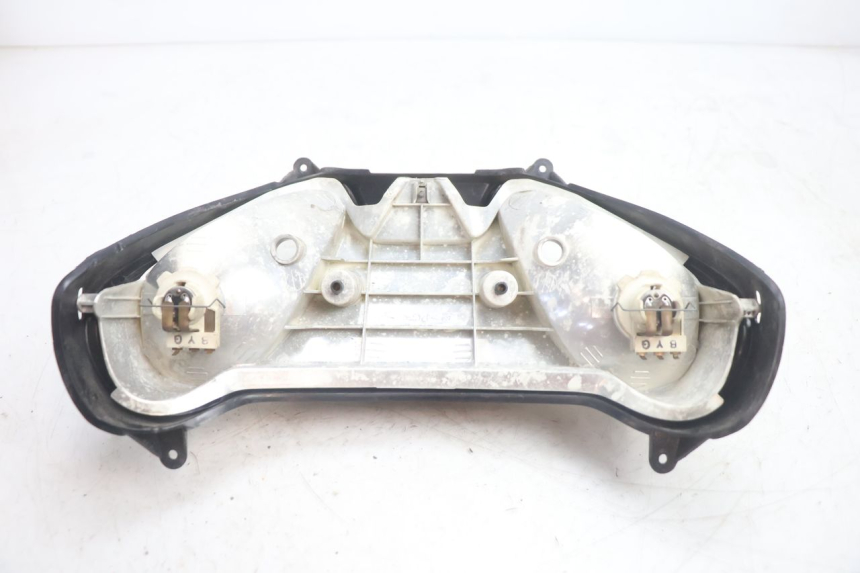 photo de REFLEKTOR PRZEDNI YAMAHA YP MAJESTY 125 (2002 - 2006) - Stan powierzchni
