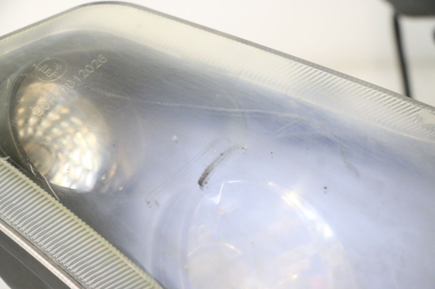 photo de PRZEDNIA LAMPA YIYING YY50QT-6 50 - Zbliżenie komponentów