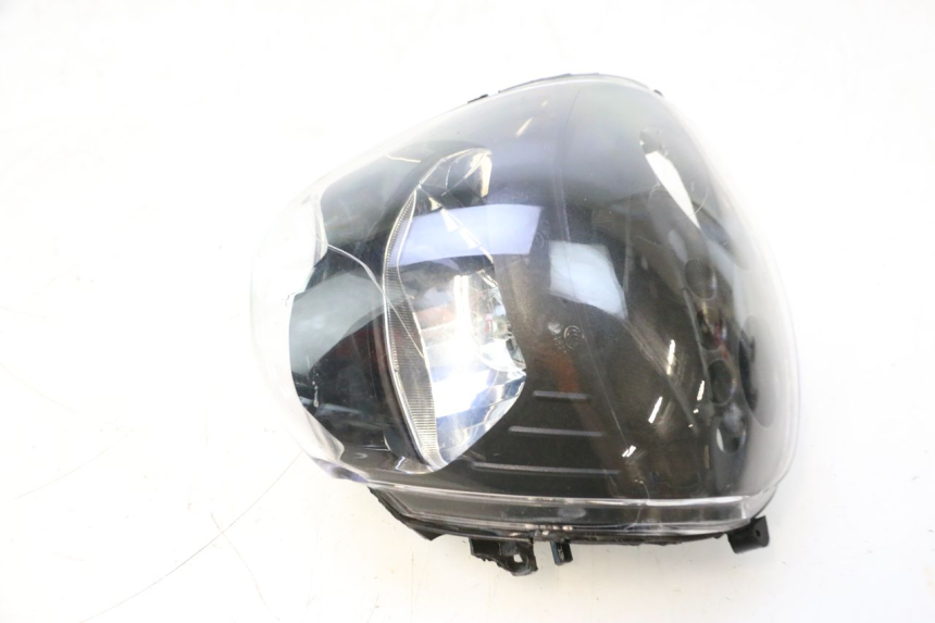 photo de REFLEKTOR PRZEDNI PIAGGIO ZIP 2T 50 (2009 - 2019) - Szczegóły charakterystyczne