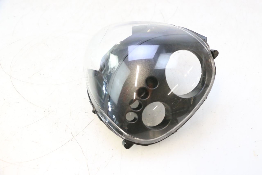 photo de REFLEKTOR PRZEDNI PIAGGIO ZIP 2T 50 (2009 - 2019) - Zbliżenie komponentów