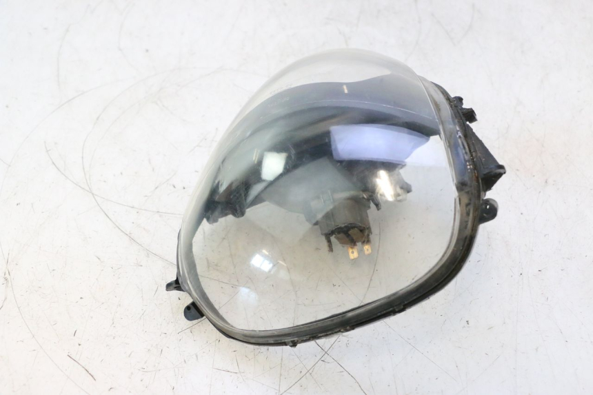 photo de PRZEDNIA LAMPA PIAGGIO ZIP IGET 4T 50 (2021 - 2023) - Szczegóły charakterystyczne